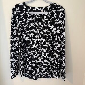 Ivanka Trump Women's Black & White Animal Print Long Sleeve Button Down Blouse L